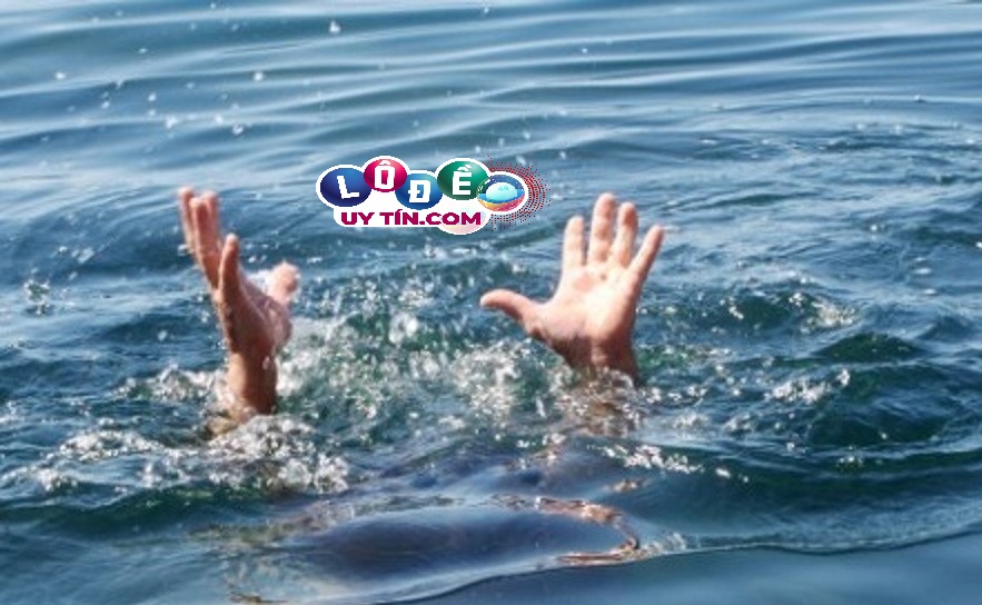 Nằm mơ thấy người chết đánh con gì, là điềm báo gì?