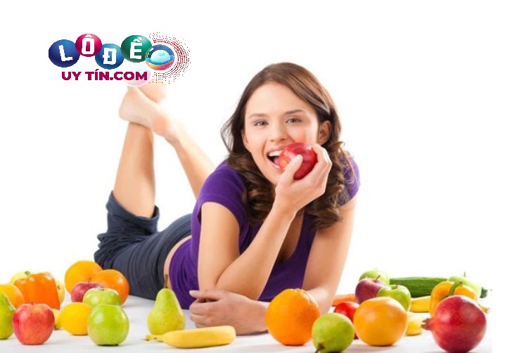 Giải mã điềm báo mơ thấy ăn trái cây có những con số nào?