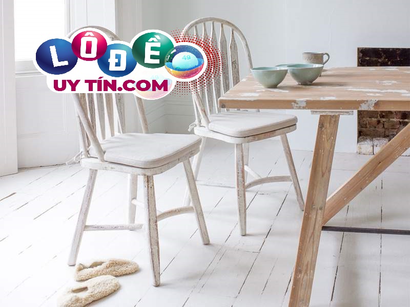 Mơ thấy bàn ghế đánh con số gì, có ý nghĩa gì?