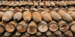 Mơ Bom Đạn - Giải Mã Giấc Mơ Thấy Bom Đạn Đánh Con Gì Dễ Ăn